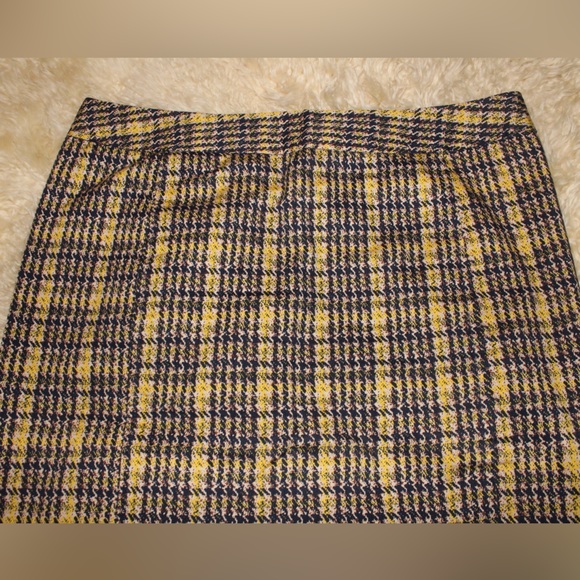 41Hawthorn Skirt - Picture 6 of 9